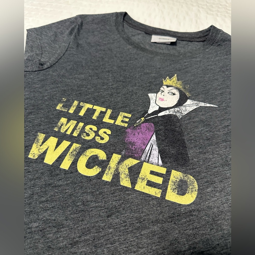 Disney Parks , Evil Queen “Little Miss Wicked” T-Shirt. Large